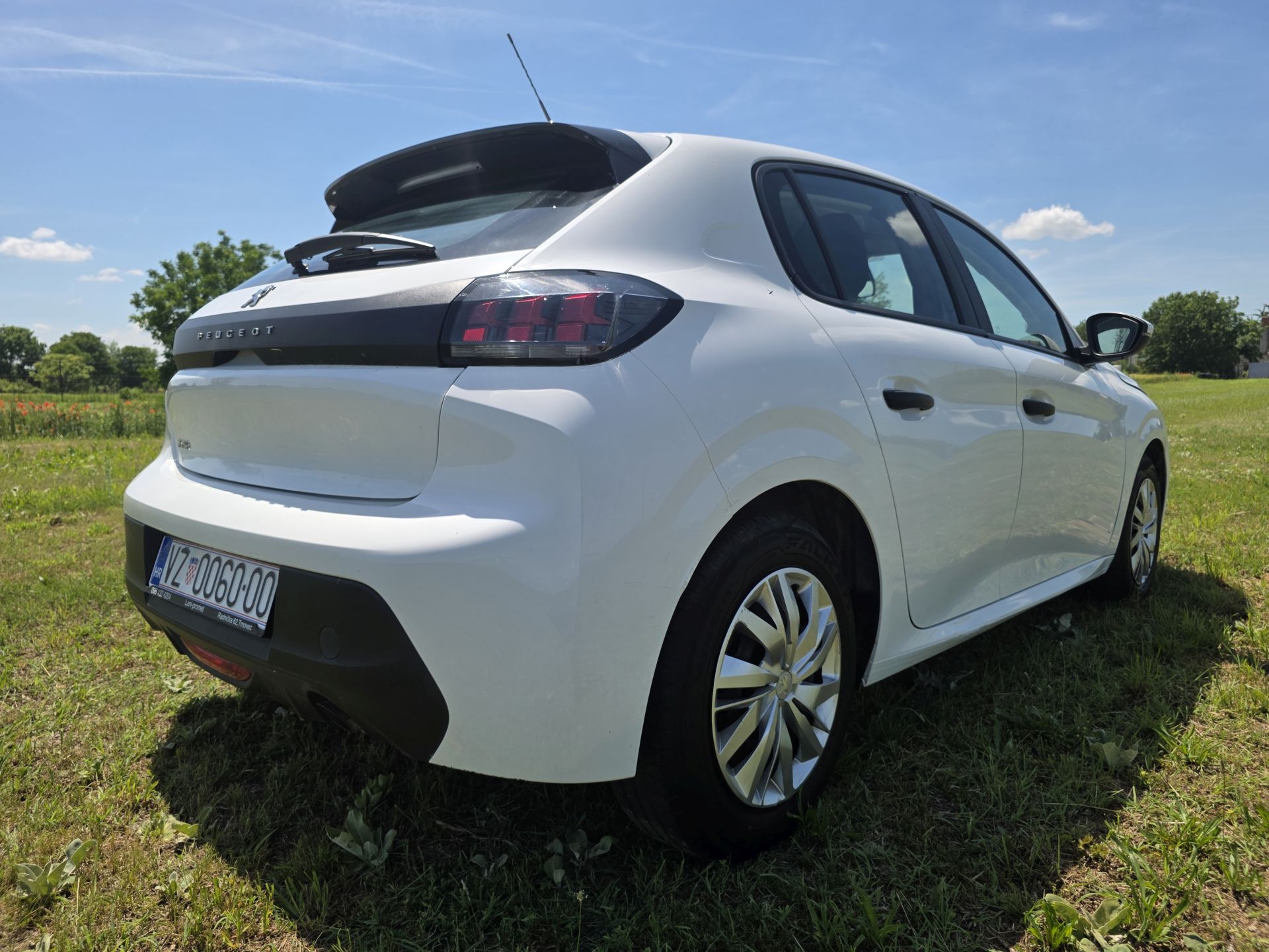 Peugeot 208 1.2 VŽ 0060 00