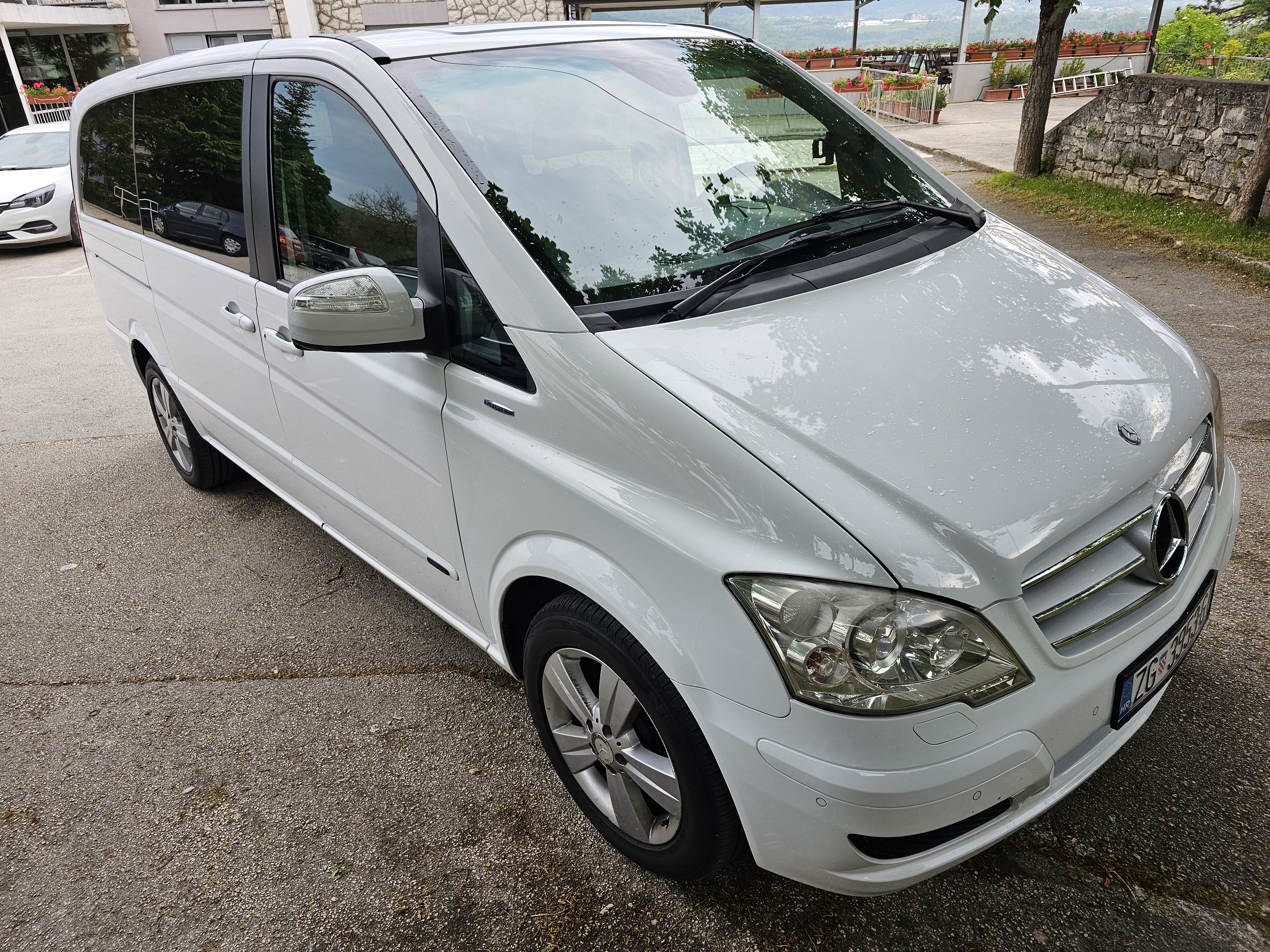 Mercedes Viano ZG 3953 GI