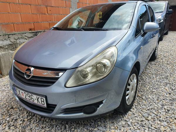 Opel Corsa 1.2 ČK 296 KB